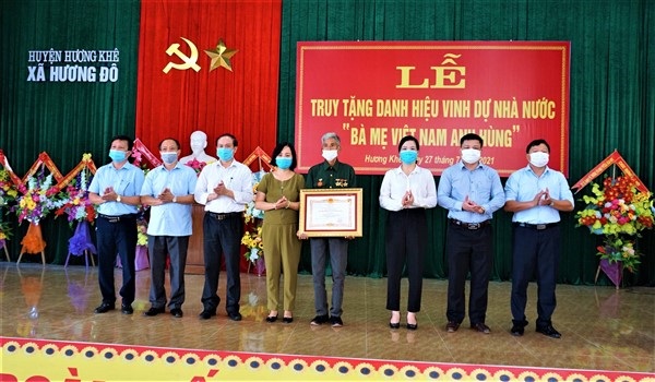 Mẹ Nguyễn Thị Hạo, xã Hương Đô được Chủ tịch nước truy tặng danh hiệu “Bà mẹ Việt Nam anh hùng”