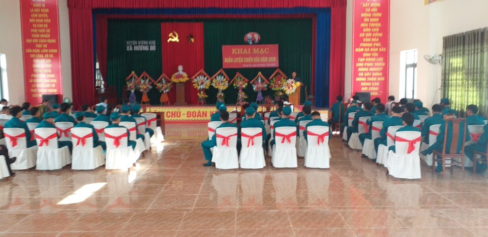 UBND xã Hương Đô tổ chức khai mạc ra quân huấn luyện chiến đấu năm 2020